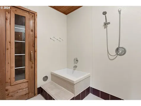 21020 NE 202nd Avenue Battle Ground WA 98604