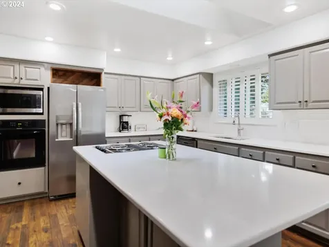 4311 Long Street Sweet Home OR 97386