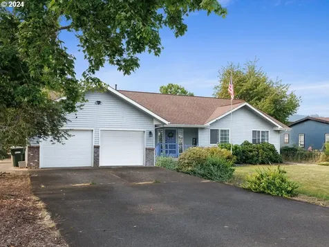 4311 Long Street Sweet Home OR 97386