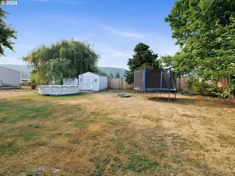 4311 Long Street Sweet Home OR 97386