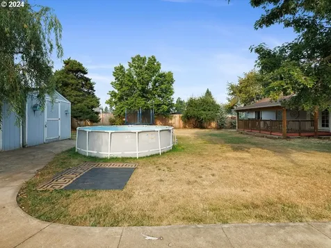4311 Long Street Sweet Home OR 97386