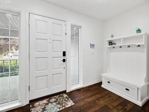 4311 Long Street Sweet Home OR 97386