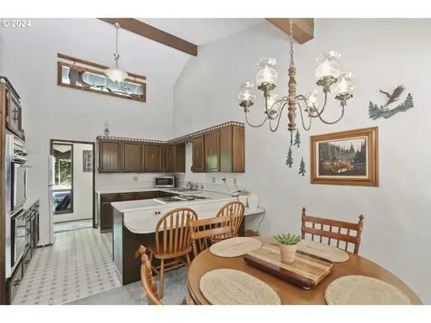 26878 Kingsley Road Scappoose OR 97056