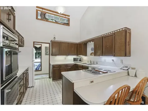 26878 Kingsley Road Scappoose OR 97056