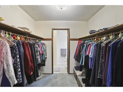 26878 Kingsley Road Scappoose OR 97056