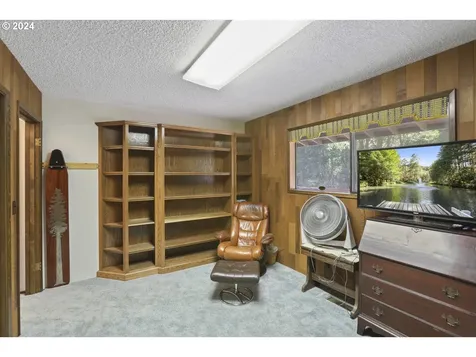 26878 Kingsley Road Scappoose OR 97056