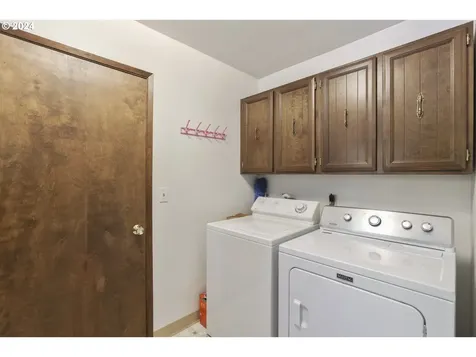 26878 Kingsley Road Scappoose OR 97056