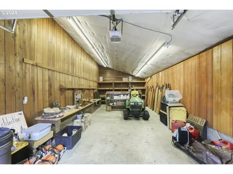 26878 Kingsley Road Scappoose OR 97056
