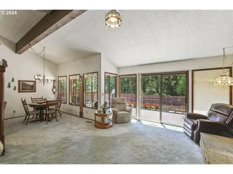 26878 Kingsley Road Scappoose OR 97056