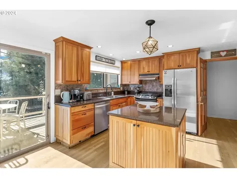 11640 SE Hilltop Court Happy Valley OR 97086