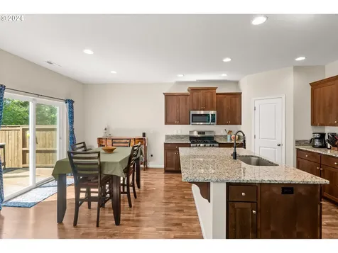 7433 Nw 163rd Terrace Portland OR 97229