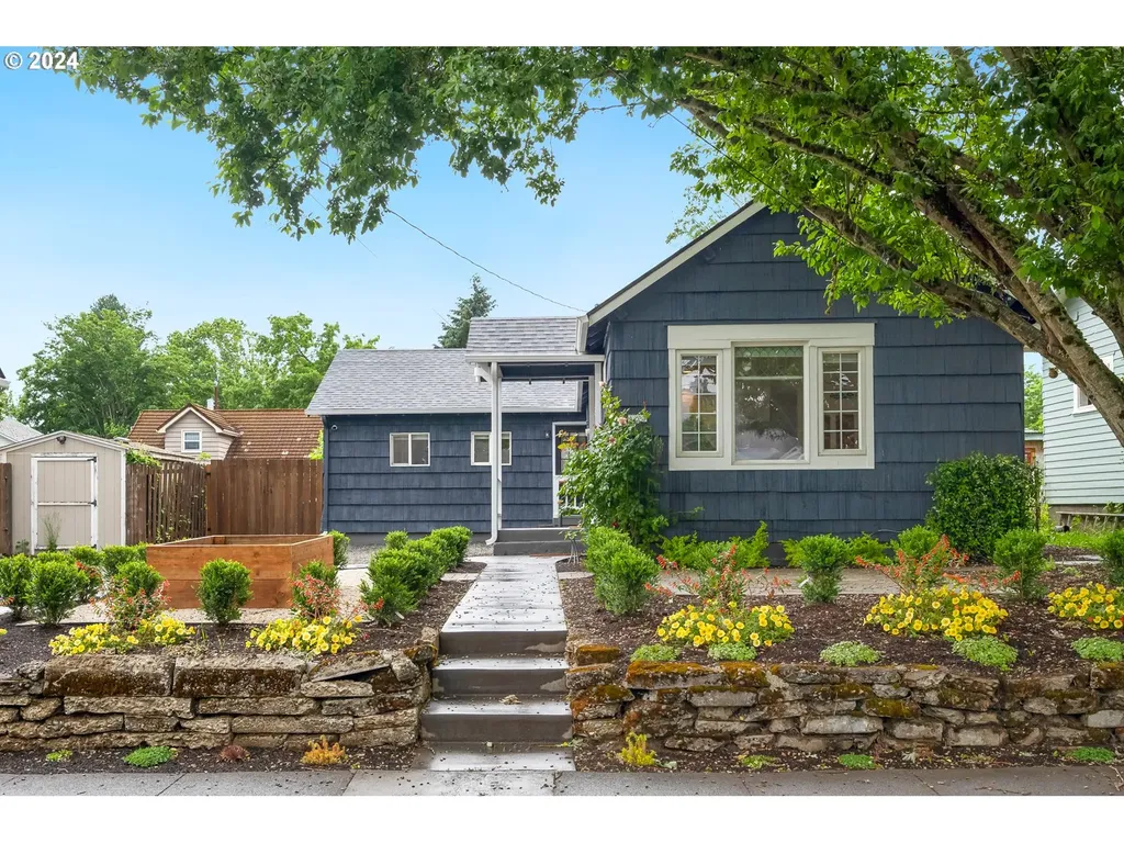 4203 Se Liebe Street Portland OR 97206