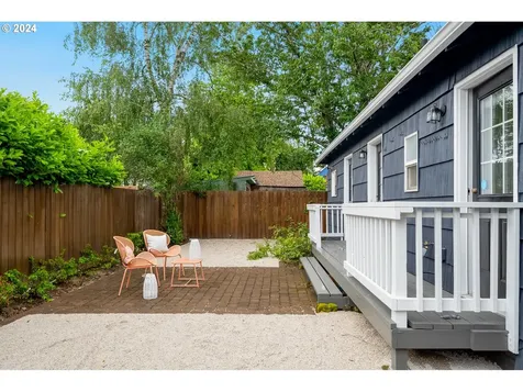 4203 Se Liebe Street Portland OR 97206