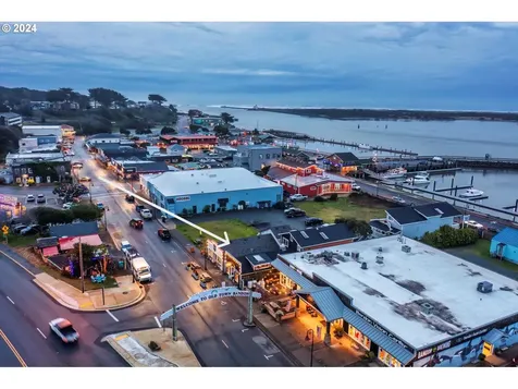 365 2nd Street SE Bandon OR 97411