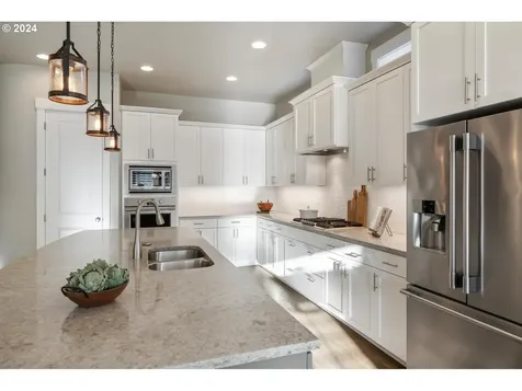14206 Nw 56th Avenue Vancouver WA 98685