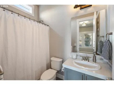 14206 Nw 56th Avenue Vancouver WA 98685