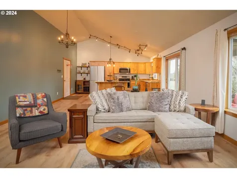 92733 Little Creek Road Astoria OR 97103