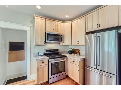 4711 SE Harrison Street Portland OR 97215