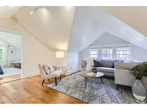 4711 SE Harrison Street Portland OR 97215