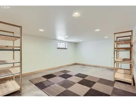 4711 SE Harrison Street Portland OR 97215