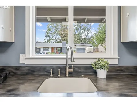 13230 SW 61st Avenue Portland OR 97219