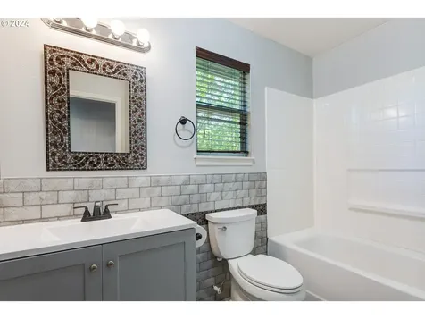 15132 SW 84th Avenue Portland OR 97224