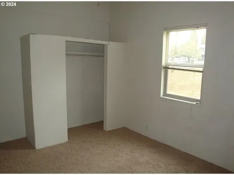 155 Hiatt Street Lebanon OR 97355