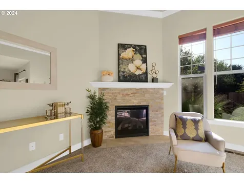 924 Leonards Way Eugene OR 97404
