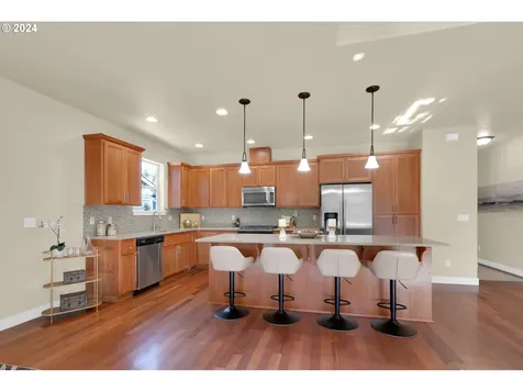 924 Leonards Way Eugene OR 97404