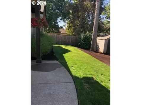 924 Leonards Way Eugene OR 97404
