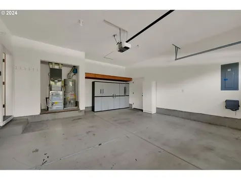 924 Leonards Way Eugene OR 97404