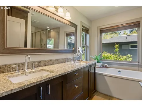 17129 Kelok Road Lake Oswego OR 97034