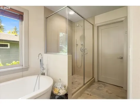 17129 Kelok Road Lake Oswego OR 97034