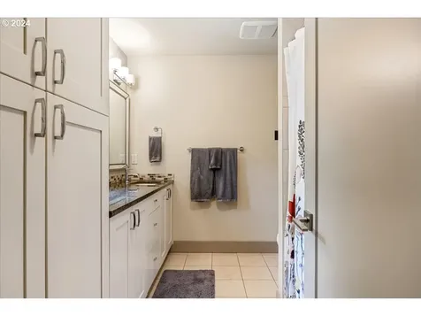 17129 Kelok Road Lake Oswego OR 97034