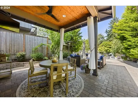 17129 Kelok Road Lake Oswego OR 97034