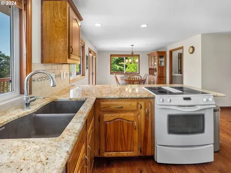 12412 NW Jackson Quarry Road Hillsboro OR 97124