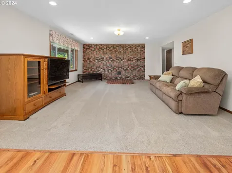 12412 NW Jackson Quarry Road Hillsboro OR 97124