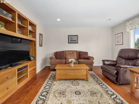 12412 NW Jackson Quarry Road Hillsboro OR 97124