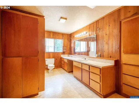 1181 57th Avenue Sweet Home OR 97386