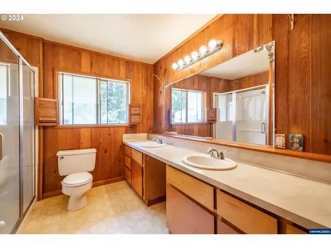 1181 57th Avenue Sweet Home OR 97386