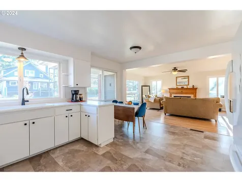 7007 N Knowles Avenue Portland OR 97217