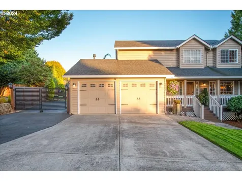 1227 E Reid Court La Center WA 98629