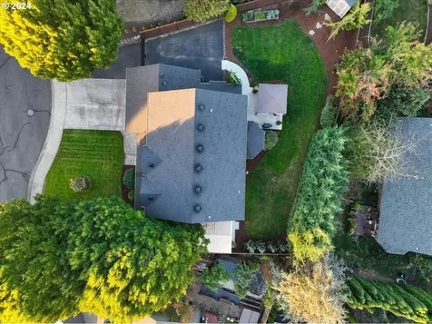 1227 E Reid Court La Center WA 98629