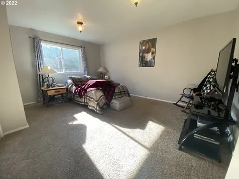 2640 Gardens Avenue Reedsport OR 97467