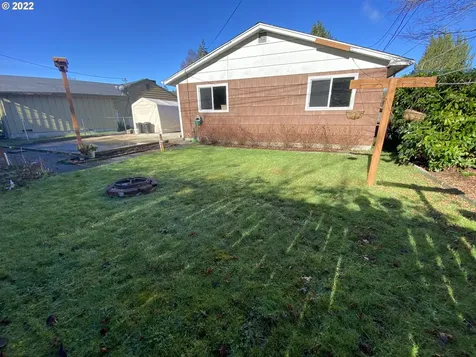2640 Gardens Avenue Reedsport OR 97467
