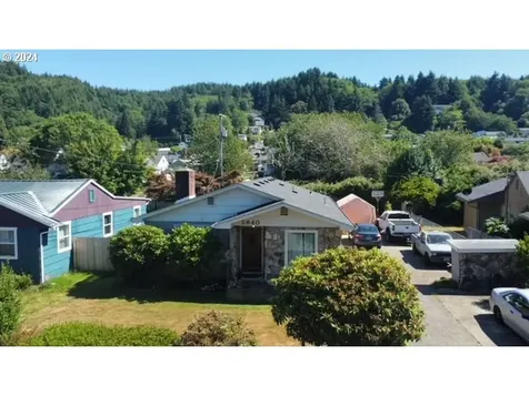 2640 Gardens Avenue Reedsport OR 97467