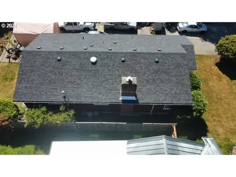 2640 Gardens Avenue Reedsport OR 97467