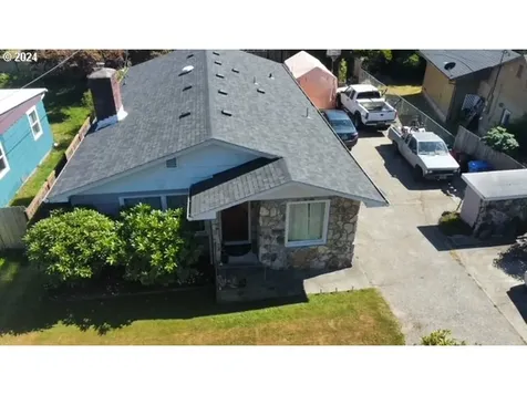 2640 Gardens Avenue Reedsport OR 97467