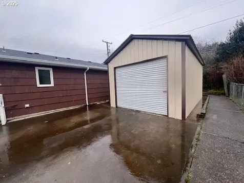 2640 Gardens Avenue Reedsport OR 97467