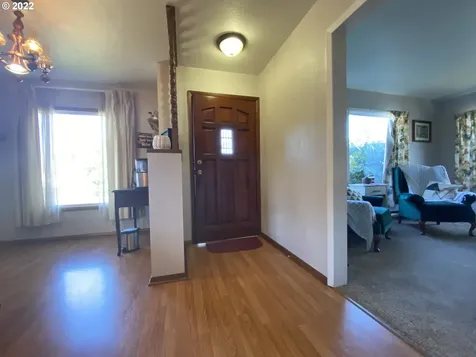 2640 Gardens Avenue Reedsport OR 97467